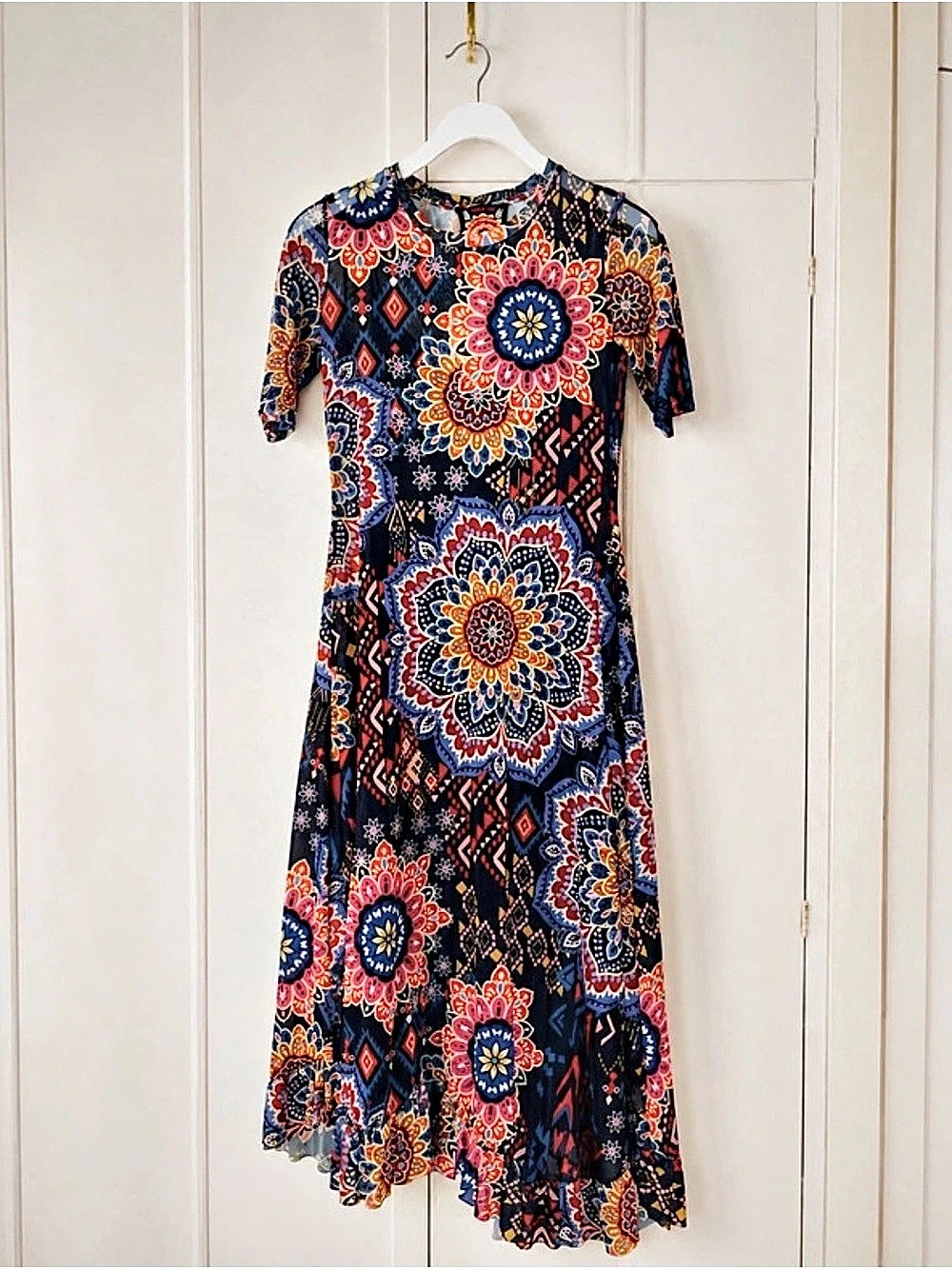 Johnny Was Kaleidoscope Multi Floral Print Mesh Round Neck Elbow Asymmetric Hem